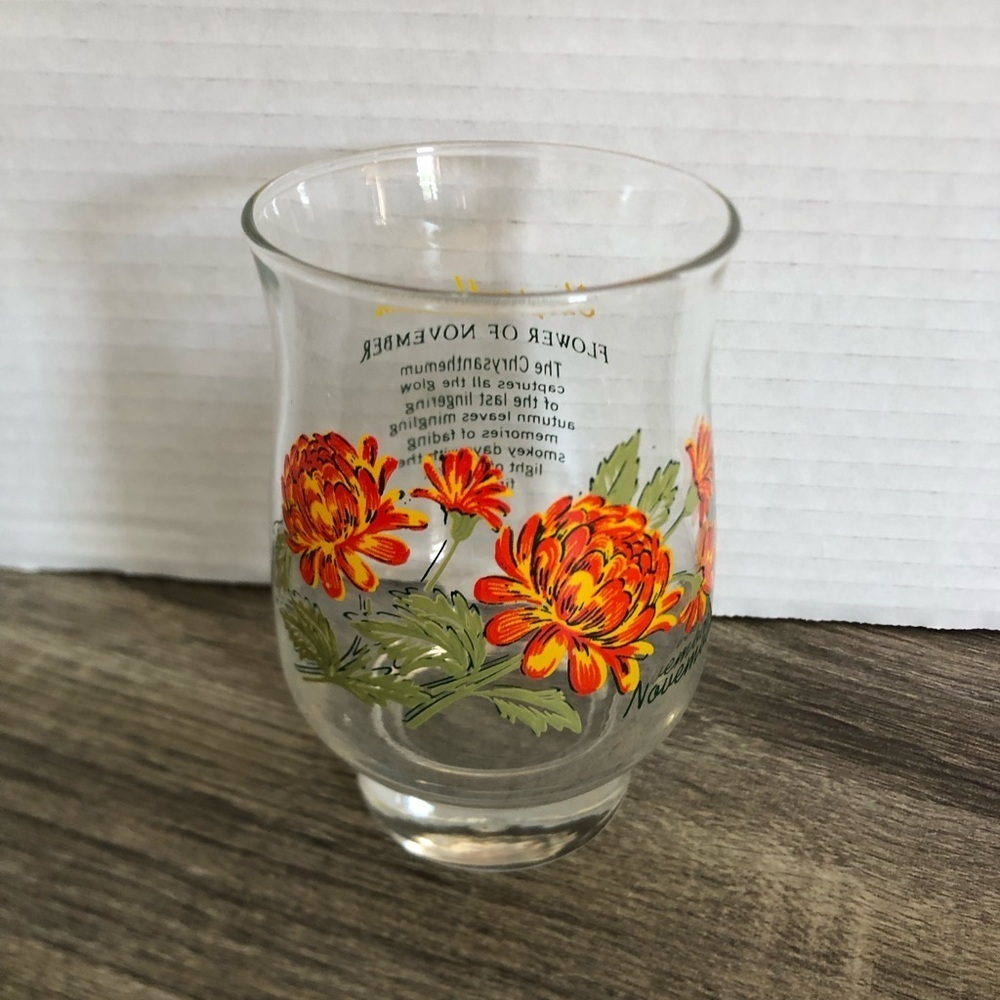 Vtg Dominion Glass November Flower of the Month Glass